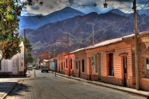 Calle_de_Tilcara,_Jujuy,_Argentina