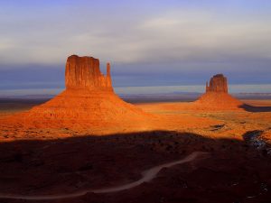 monument-valley-01